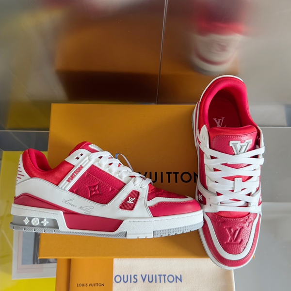 ルイヴィトン靴背面デザイン